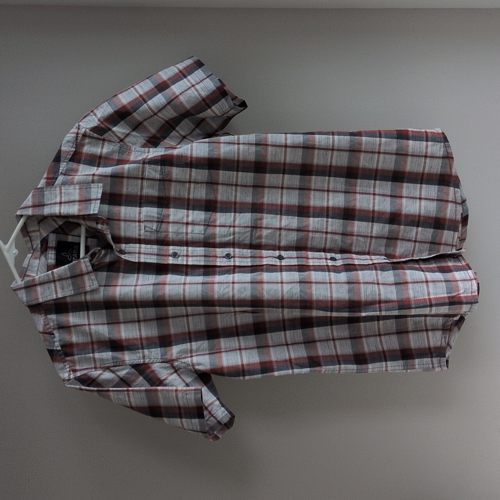 Prana Men's M NWT Red and Gray Plaid Button Down Shirt
